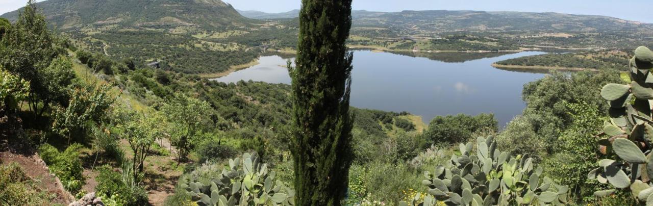 Vistalago Garden Doria Monteleone Rocca Doria Eksteriør billede